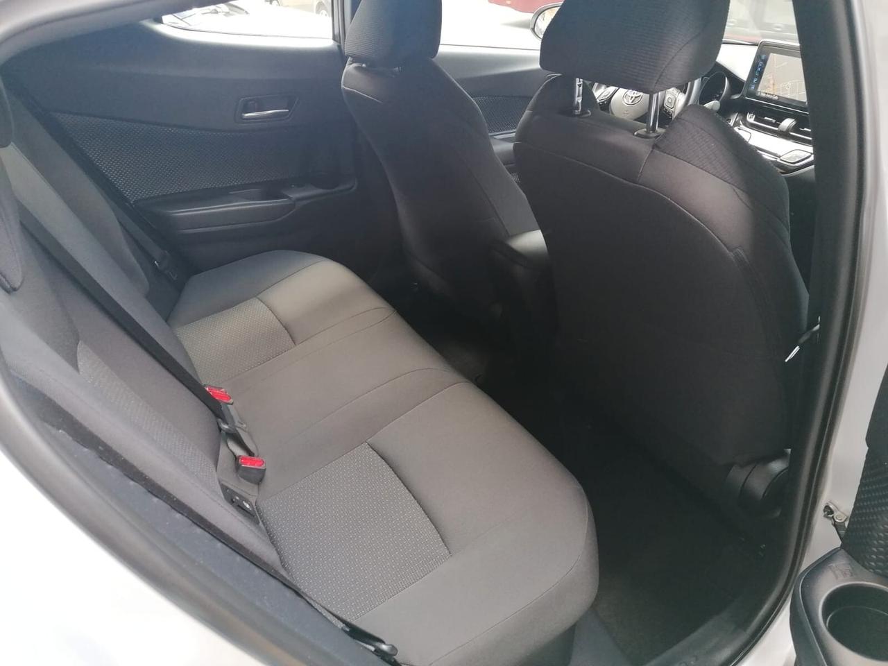 Toyota C-HR Hybrid Business NO OBBL. FINANZ.