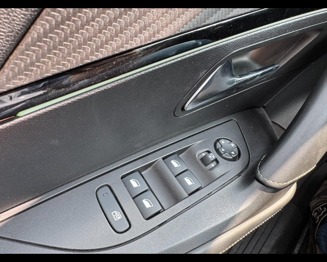 PEUGEOT 2008 2ª serie - 2008 BlueHDi 130 S&S EAT8 GT