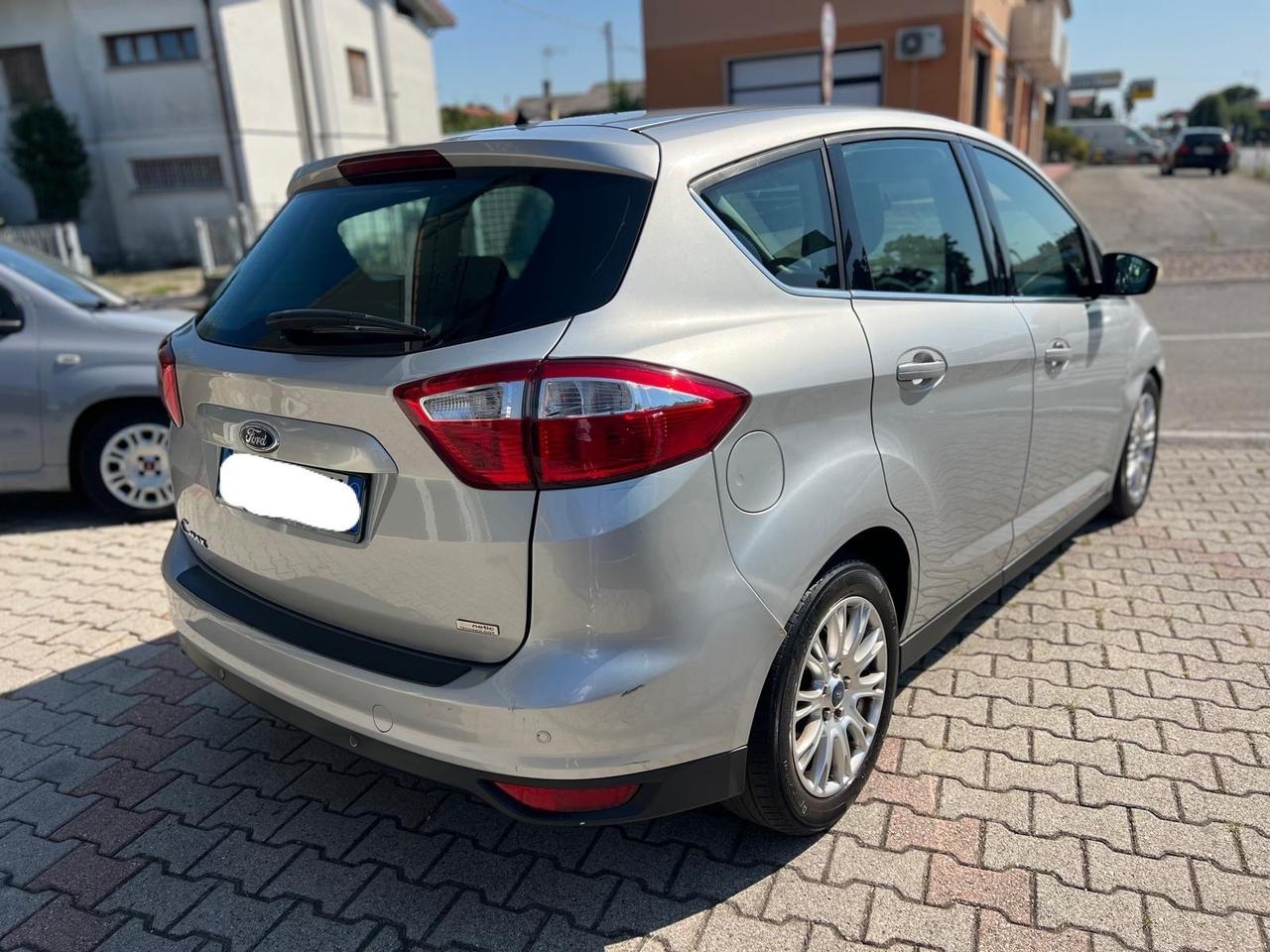 Ford C-Max 1.6 TDCi 115CV Titanium ok neopatentati