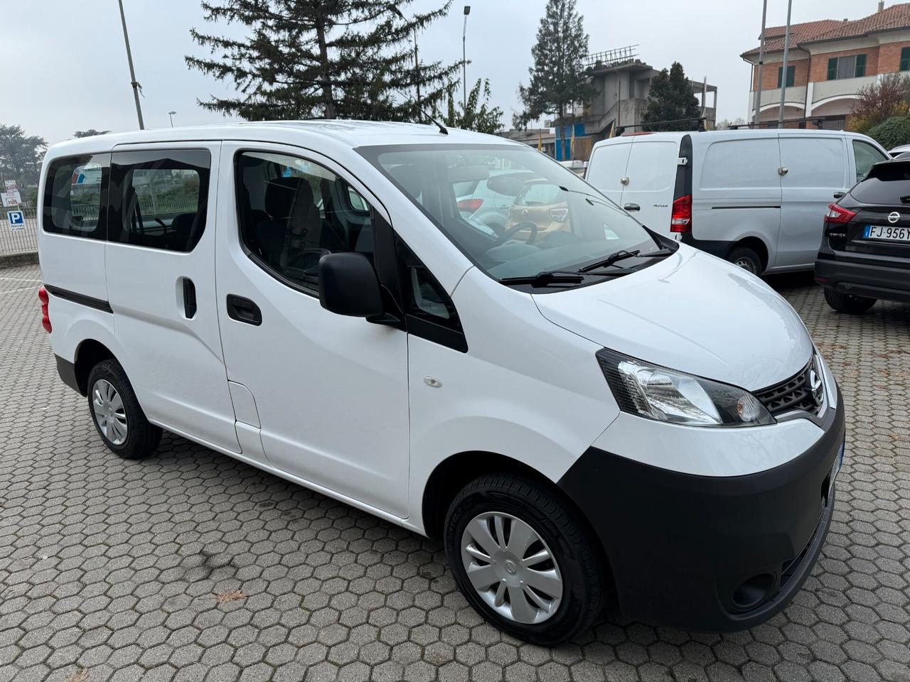 Nissan NV200 1.5 dCi 90CV Bus