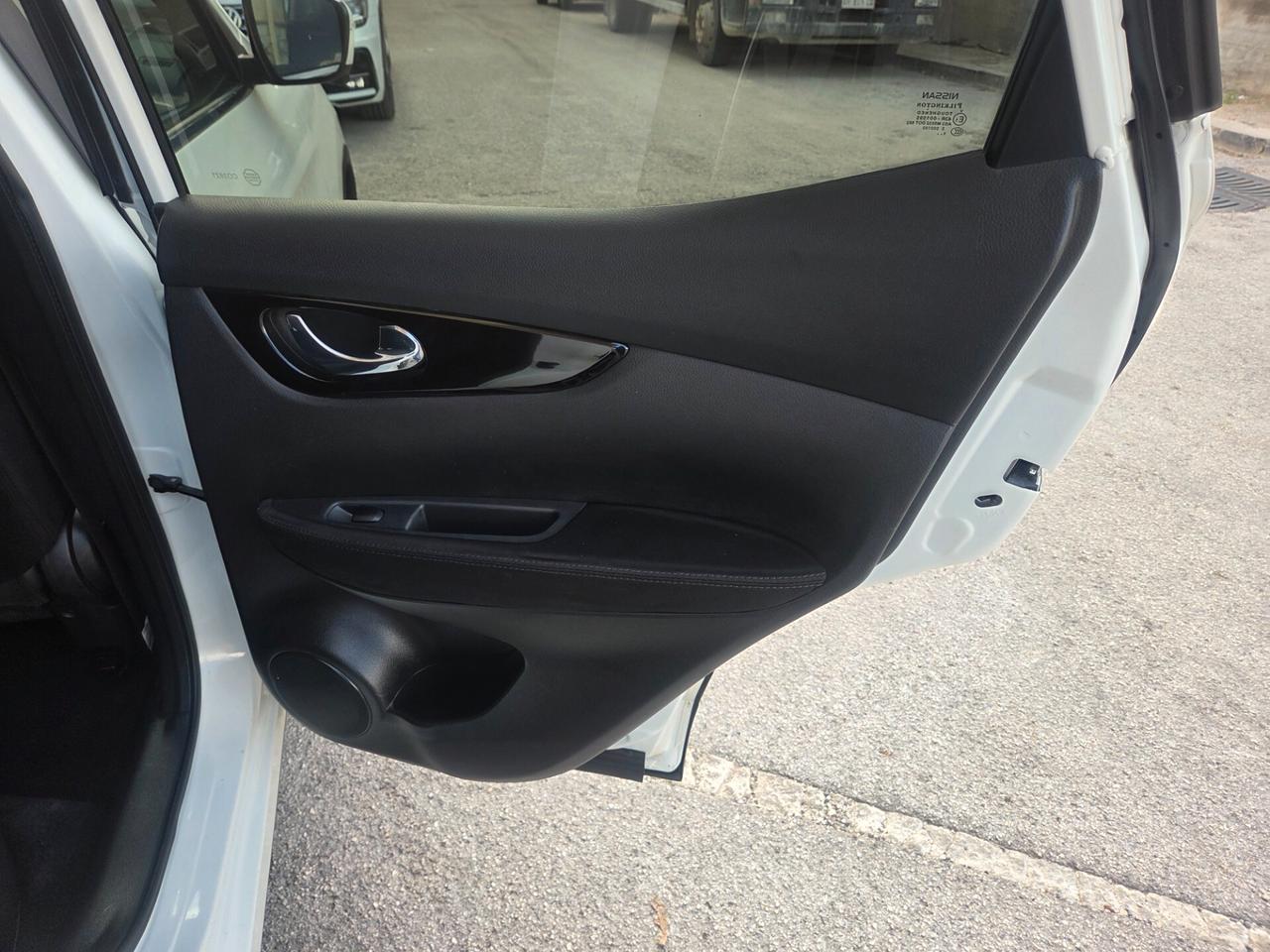 NISSAN QASHQAI TETTO PANORAMICO NAVIGAT TELECAM KMCERT
