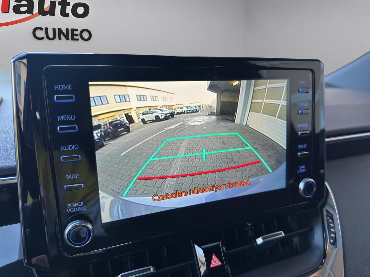 Toyota Corolla 1.8h Active cvt