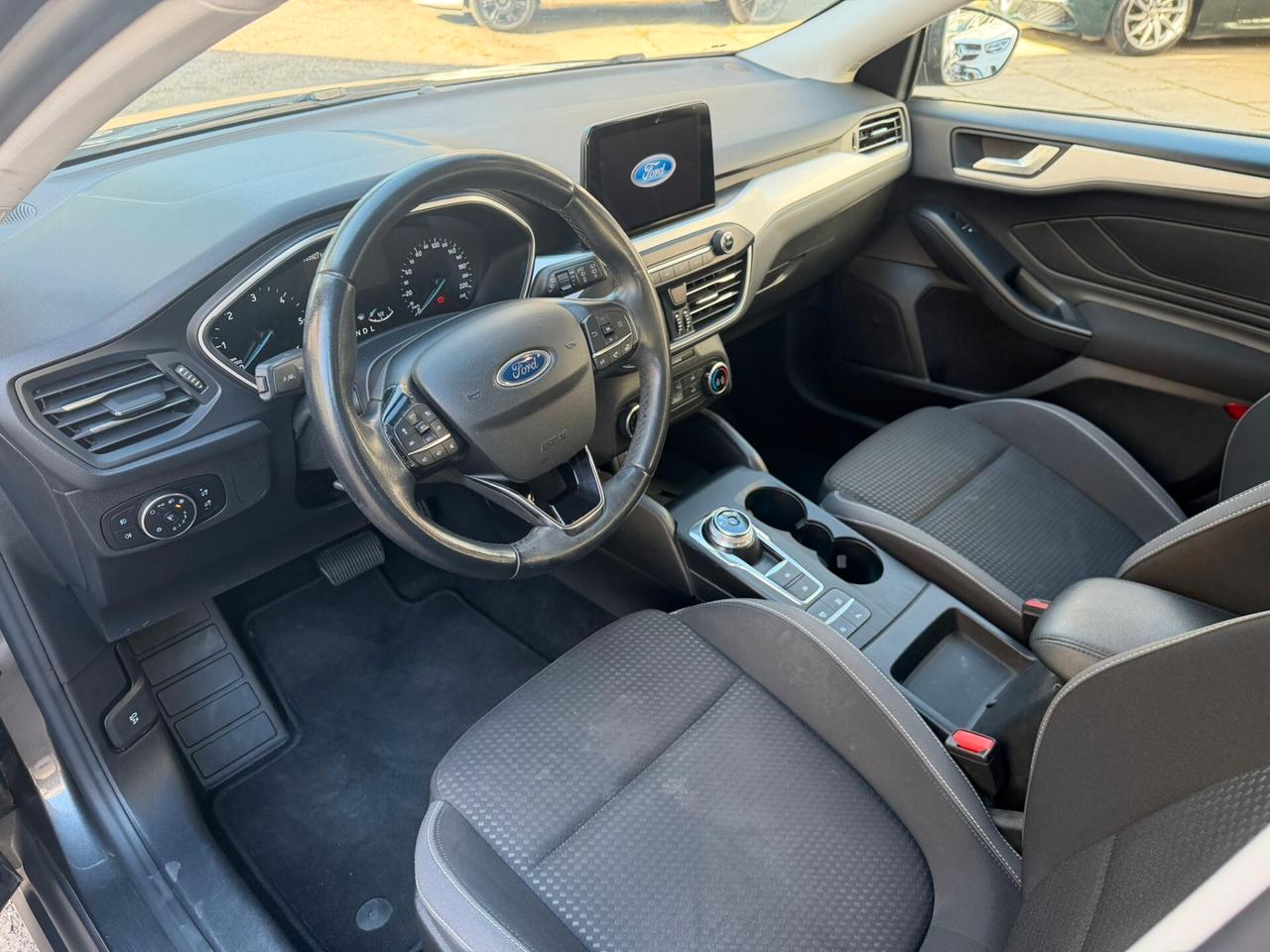 Ford Focus business