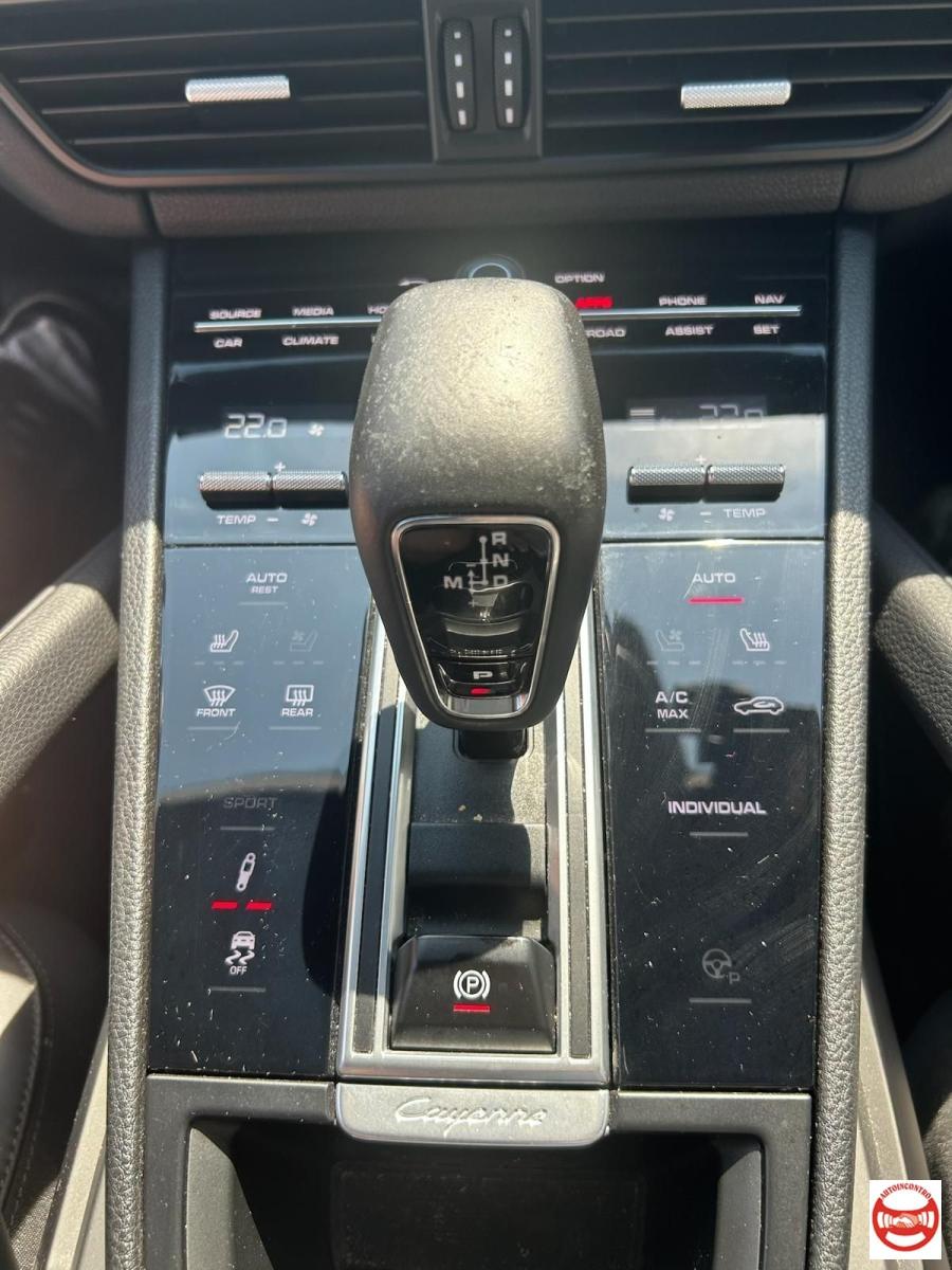 PORSCHE - Cayenne Coupe 3.0 e-hybrid tiptronic