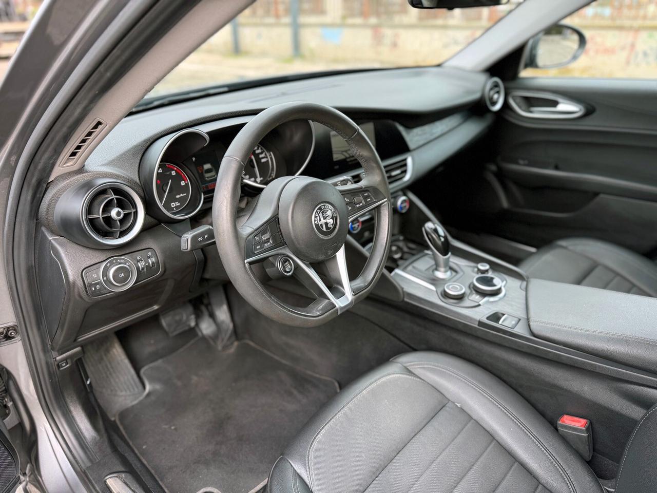 Alfa Romeo Giulia 2.2 Turbodiesel 160cv AT8 Super - 2020 - garanzia rate permute