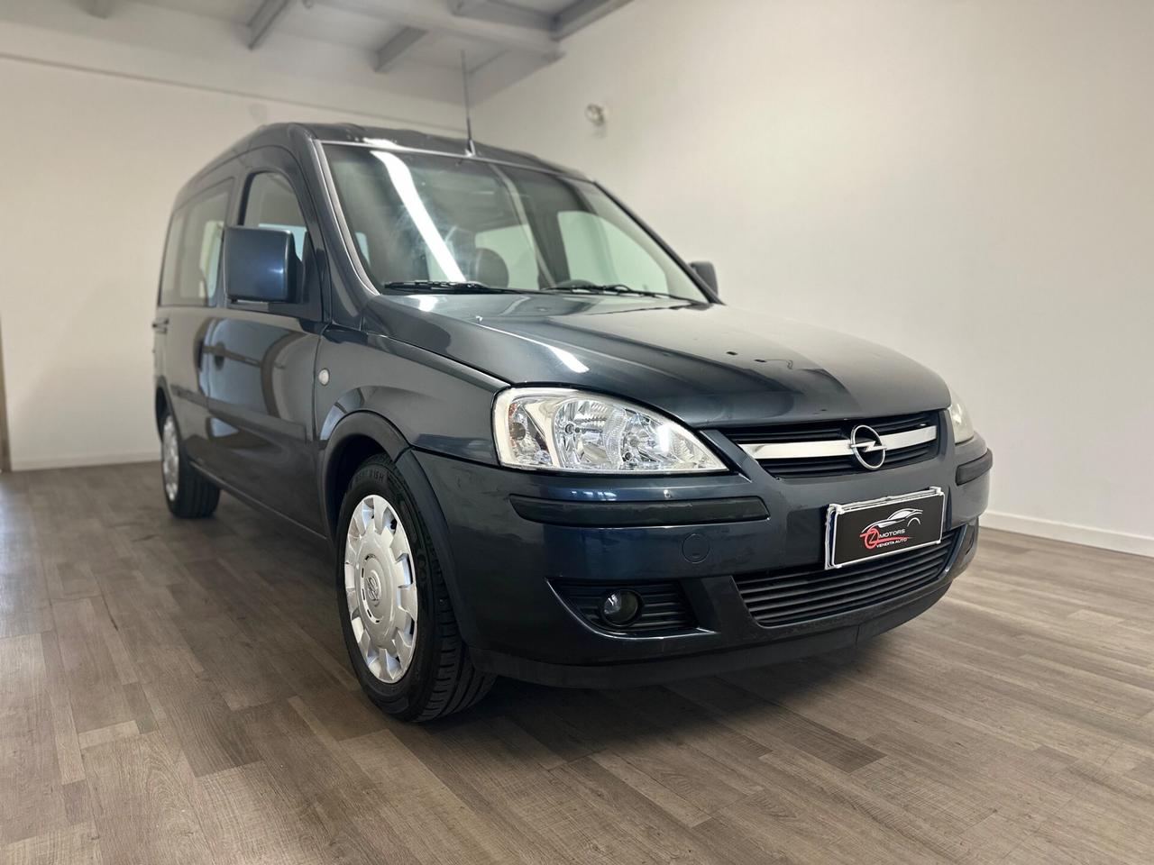 Opel Combo 1.6 CNG Metano 5p. Tour Enjoy