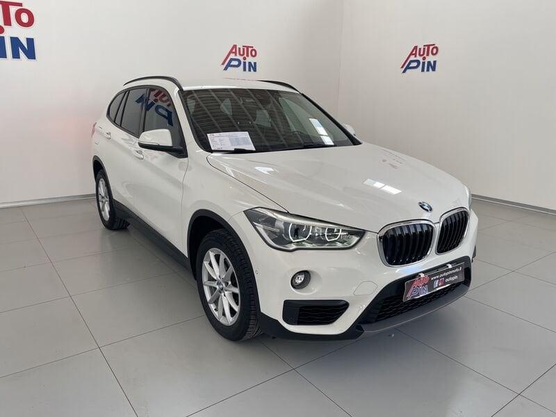 BMW X1 sDrive18d Business *Pelle*Navi*Led*