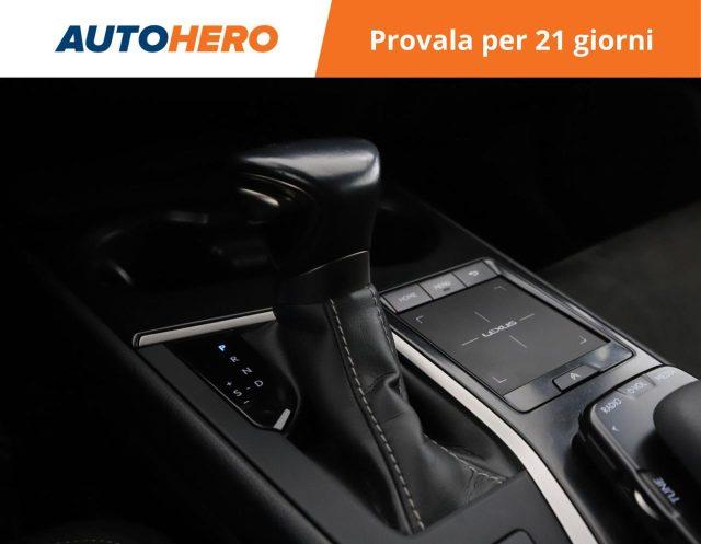 LEXUS UX Full Electric UX Hybrid Business