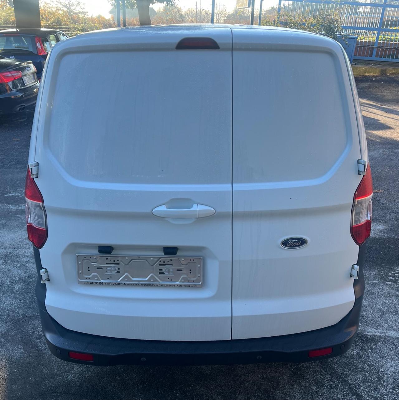 Ford Transit Courier 1.5 TDCI 75 CV-solo km 81000-