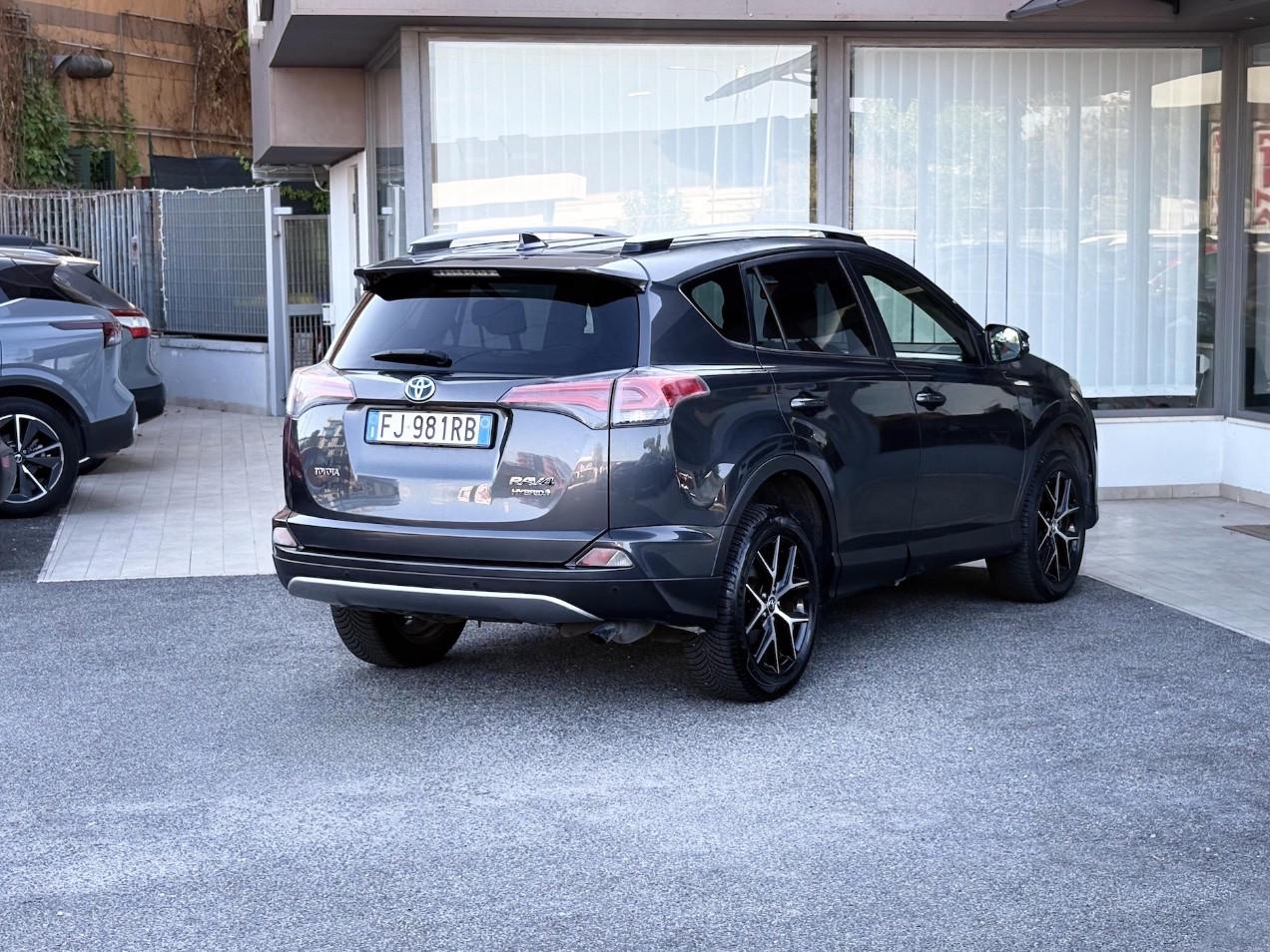 Toyota RAV4 5 Porte 2.5 Hybrid 155CV E6 - 2017