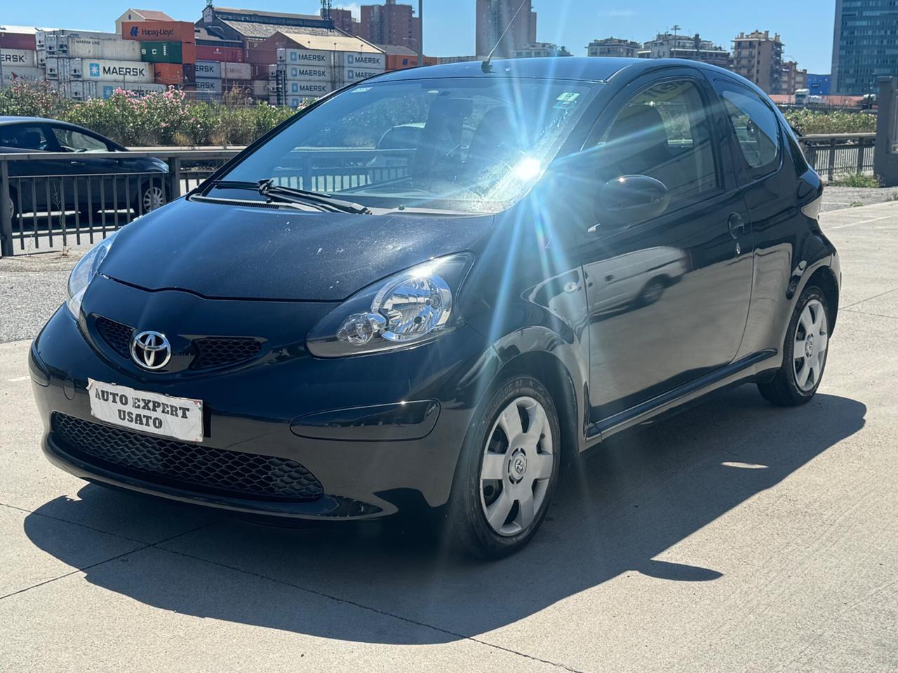 Toyota Aygo 1.0 12V VVT-i 3 porte 2011