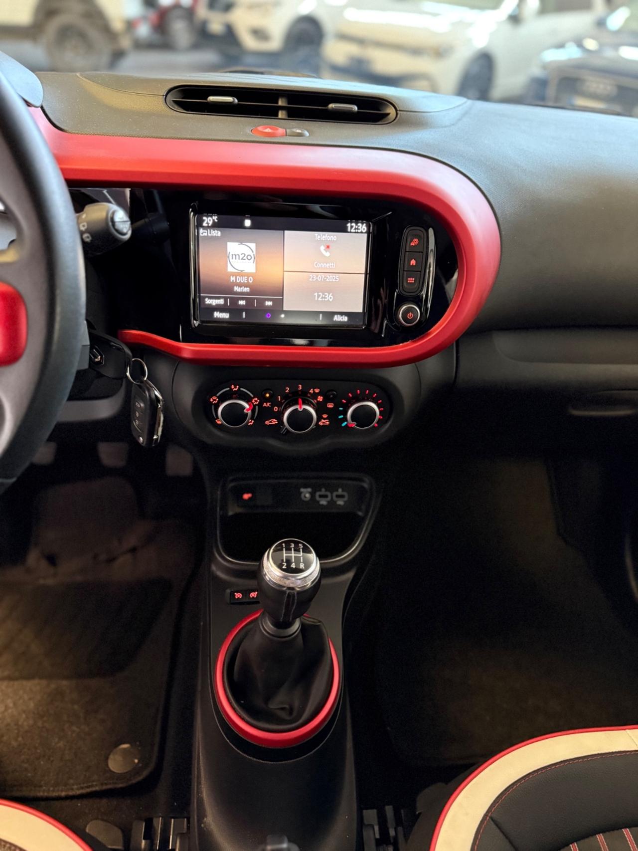 Renault Twingo SCe 65 CV Signature