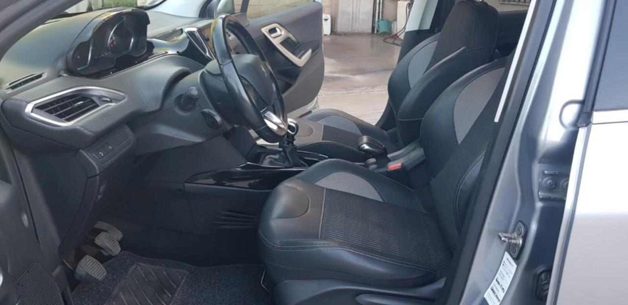 Peugeot 2008 1.5 HDi 100 CV Allure
