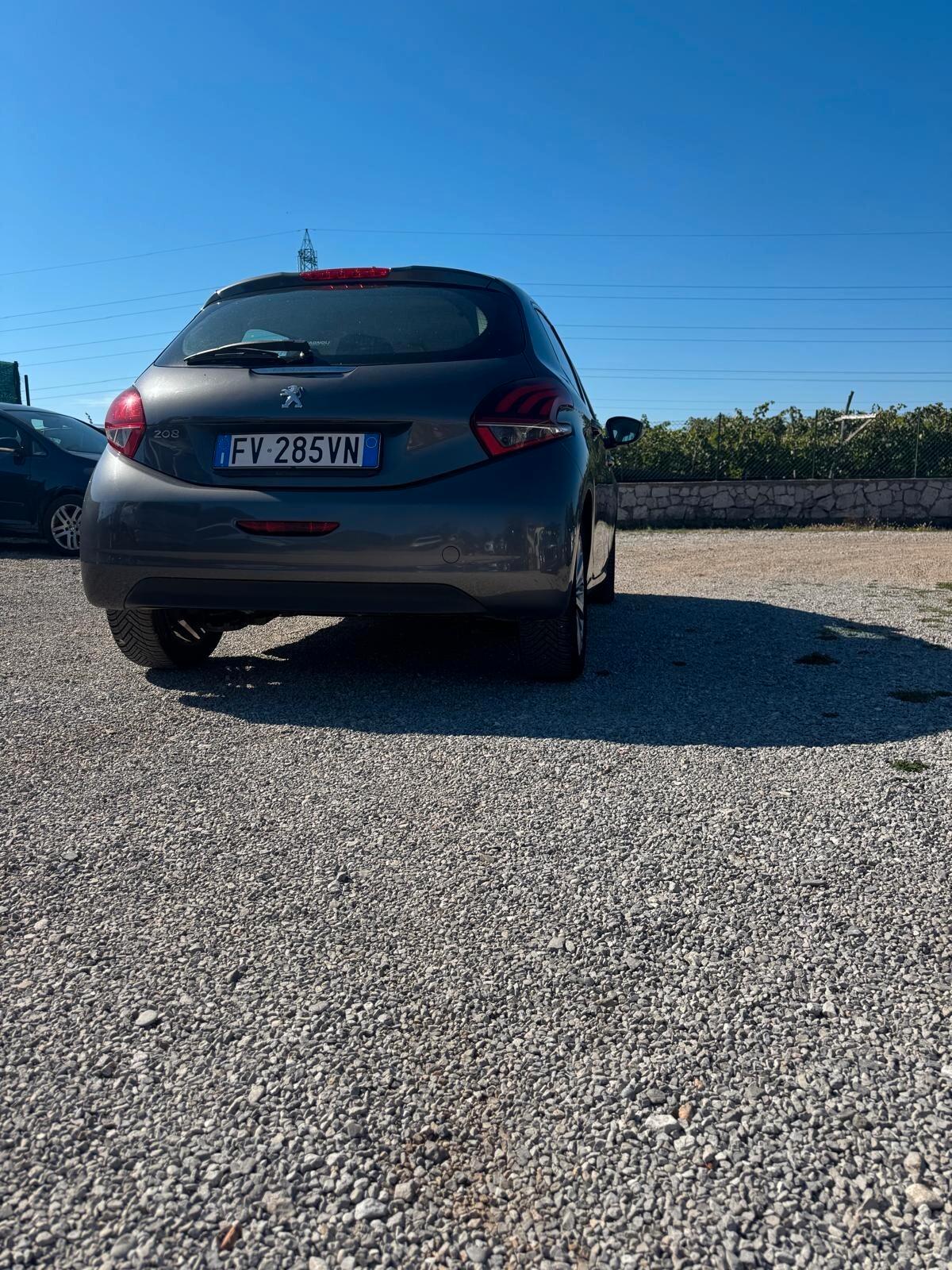 Peugeot 208 PureTech 82 Stop&Start 5 porte Signature