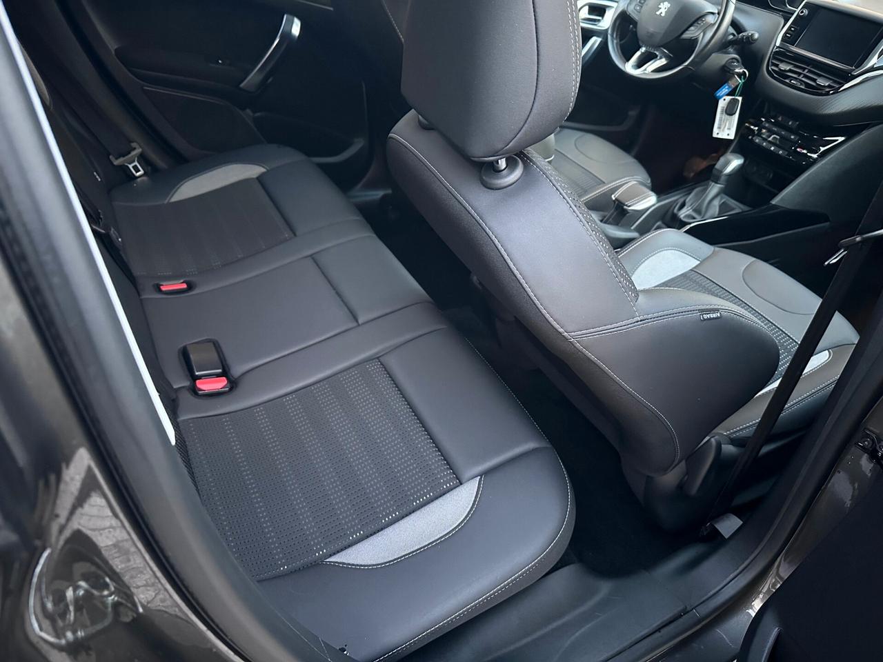 Peugeot 2008 PureTech 82 Allure*EURO6*28.000KM*