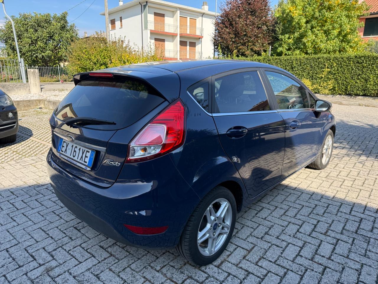 Ford Fiesta 1.5 TDCi 75CV 5 porte Titanium
