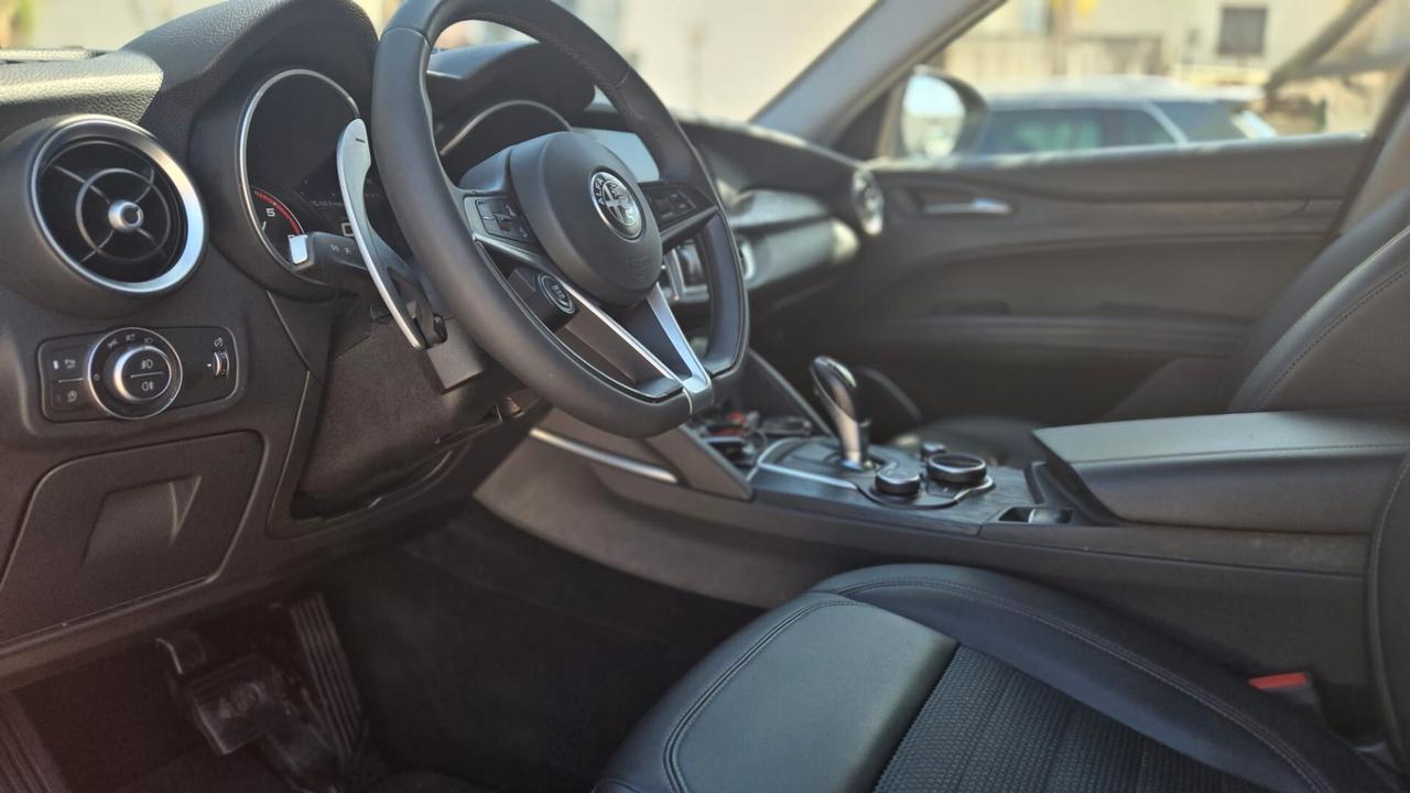 Alfa Romeo Stelvio 2.2 t Executive Q4 210CV auto Pelle Led Uff. Italy