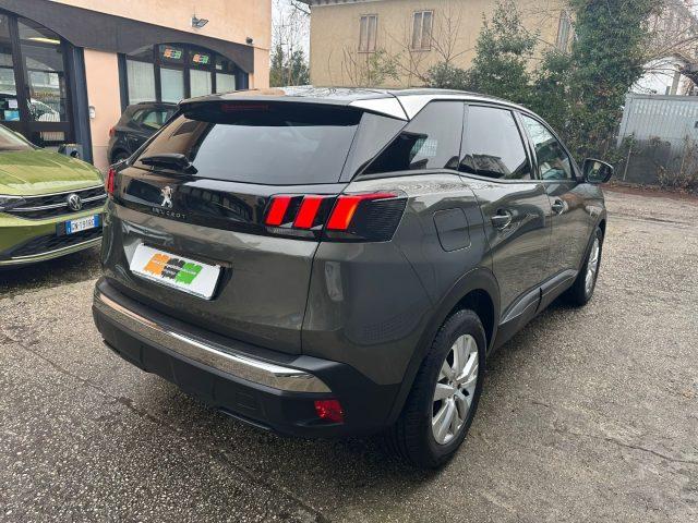 PEUGEOT 3008 1.5 BlueHDi 130 S&S Business