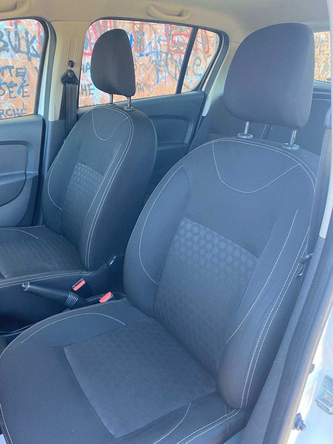 Dacia Sandero 1.5 dCi Anno 2015 Full Navi