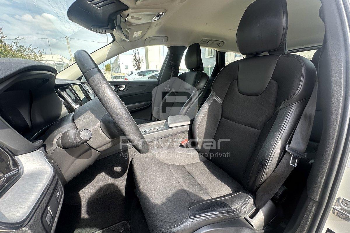 VOLVO XC60 D4 AWD Geartronic Momentum