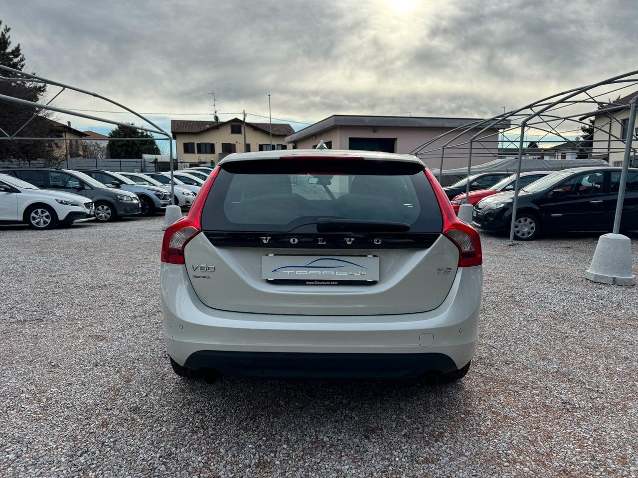 Volvo V60 T3 Momentum