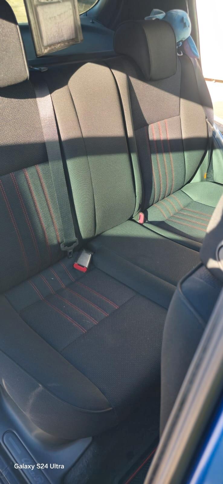 Alfa Romeo 147 1.9 JTDm (170) 5p. Ducati Corse