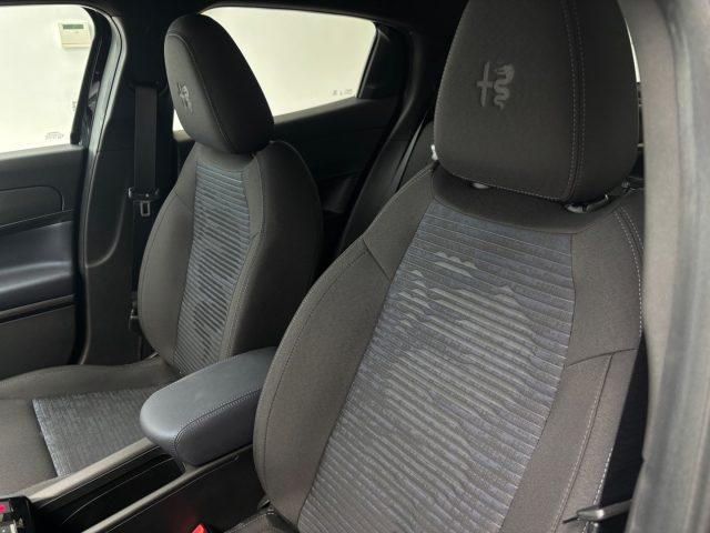ALFA ROMEO Junior 1.2 145 CV Hybrid eDCT6 km0 da ?319,00 mensili