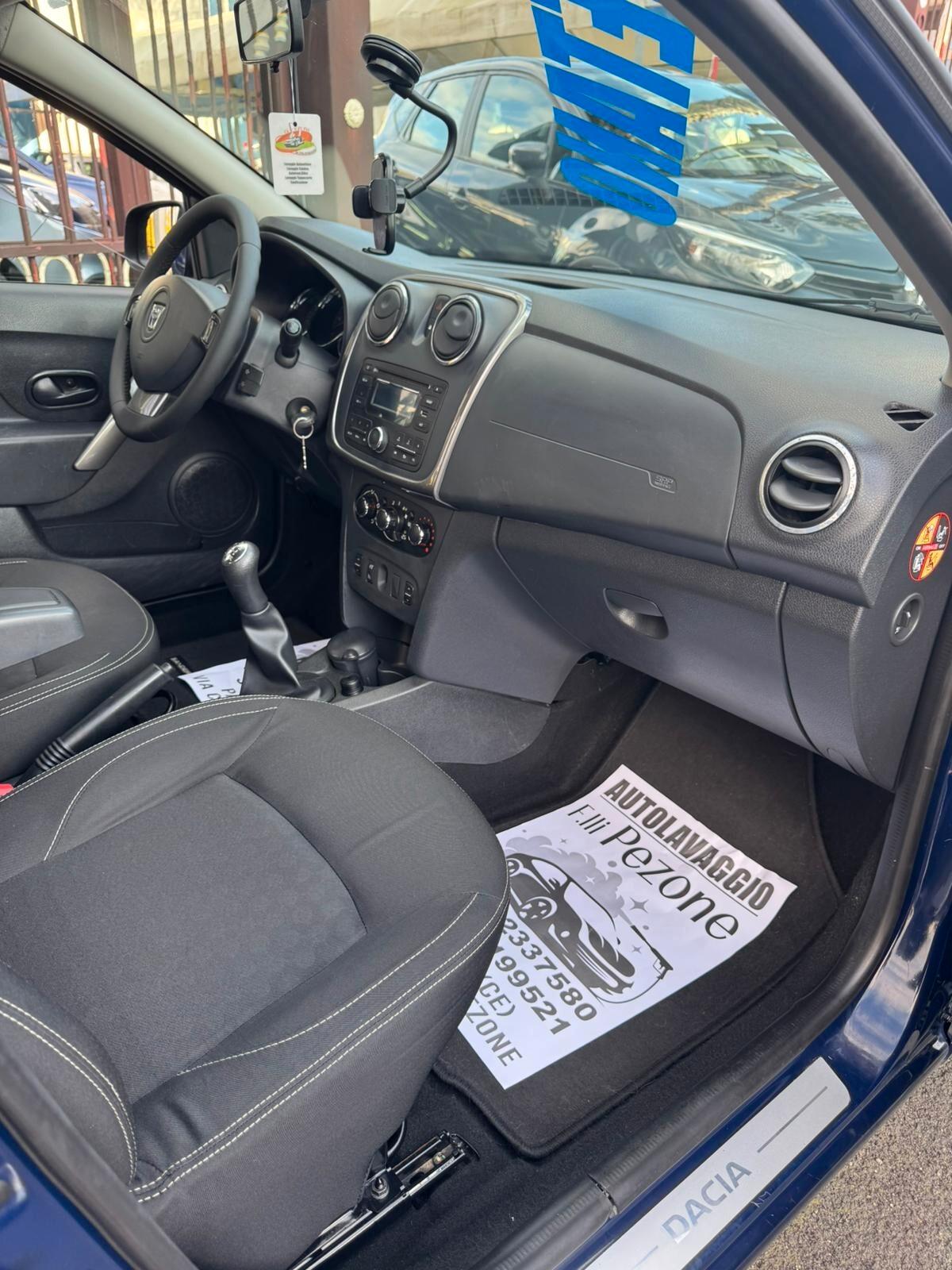 Dacia Sandero 1.2 75CV Lauréate METANO