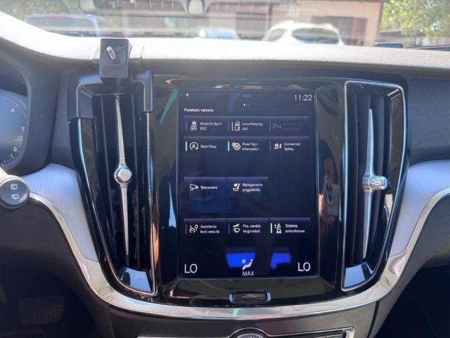 VOLVO V60 D3 AWD Geartronic R-design N1 - AUTOCARRO