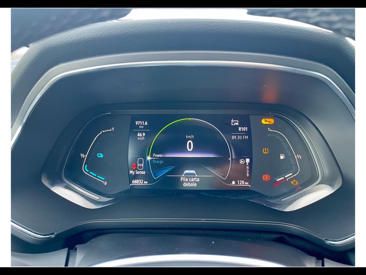 RENAULT Captur 1.6 E-Tech hybrid Intens 145cv auto