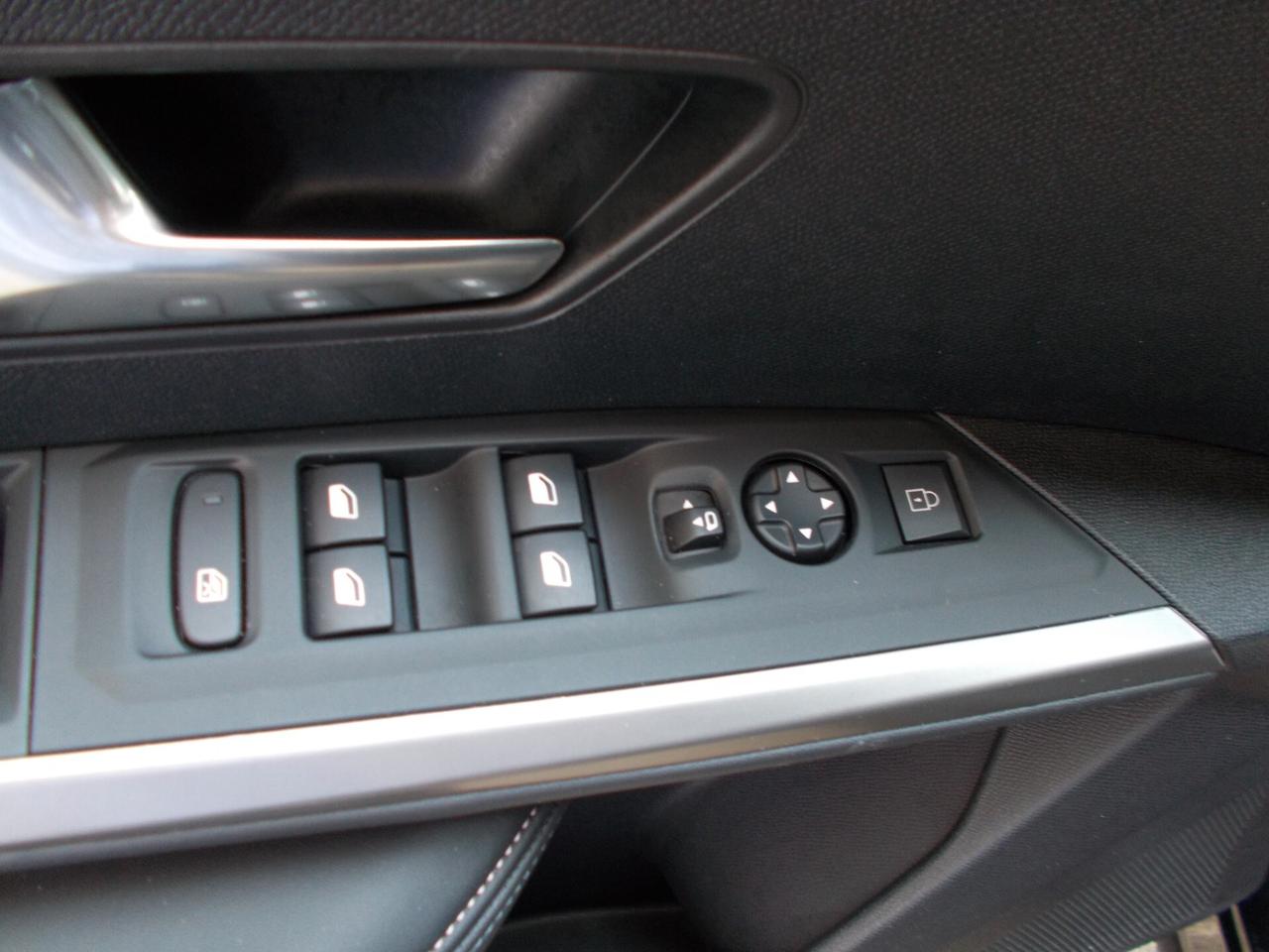 Peugeot 3008 Hybrid 145 e-DCS6 Allure