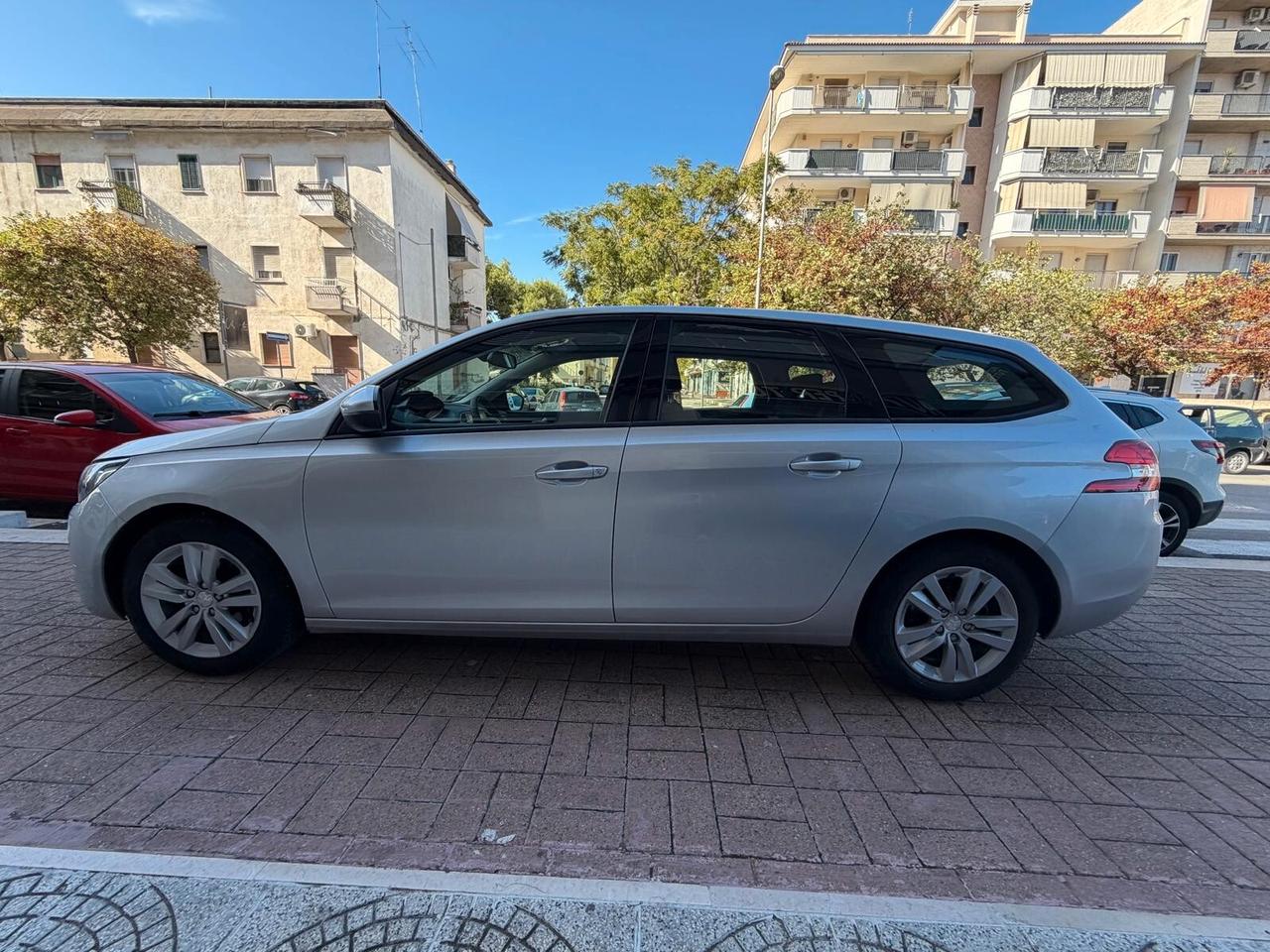 Peugeot 308 BlueHDi 120 S&S Business