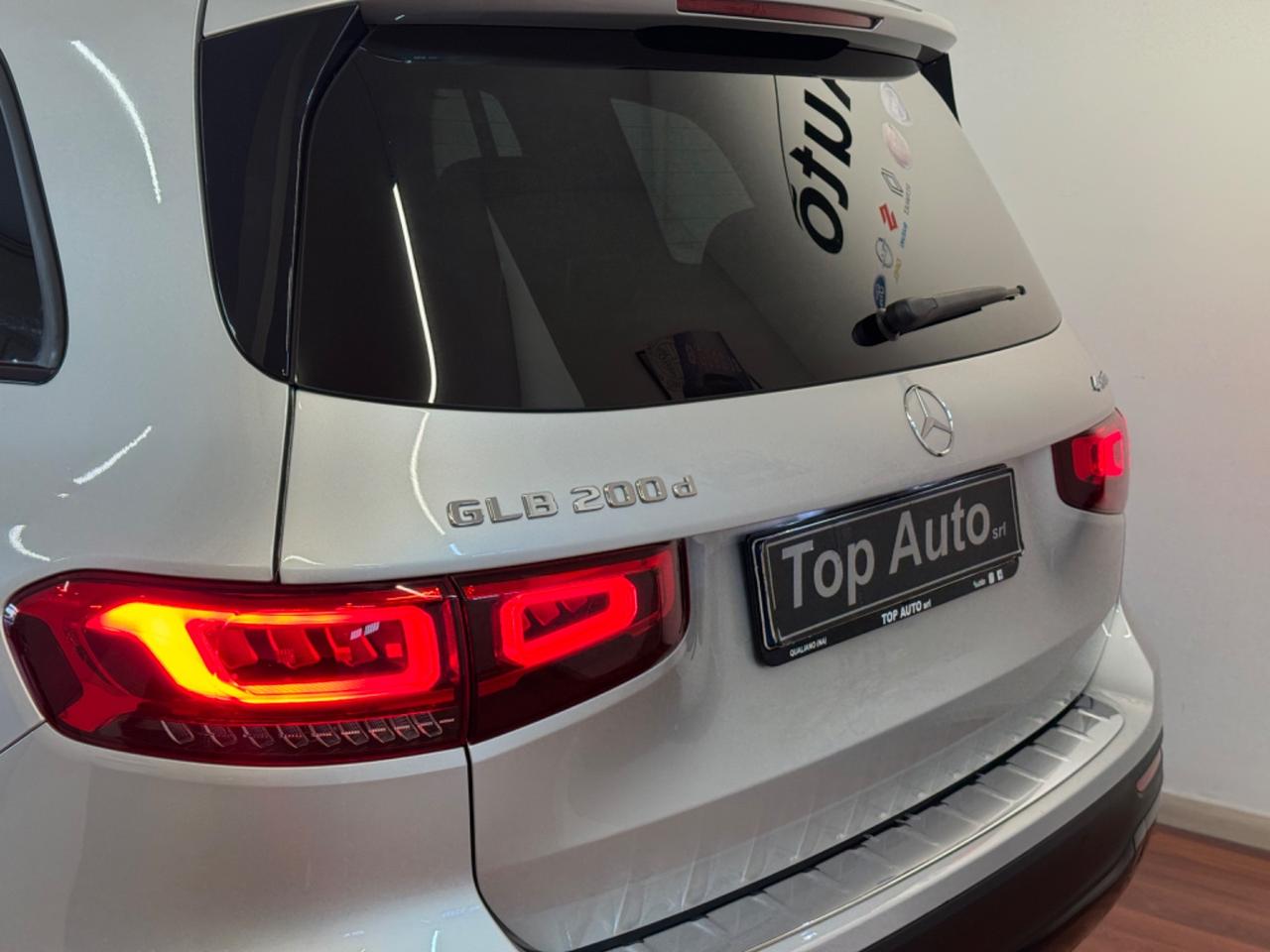 MERCEDES-BENZ GLB 200 d AUT. 4MATIC SPORT / 7 POSTI