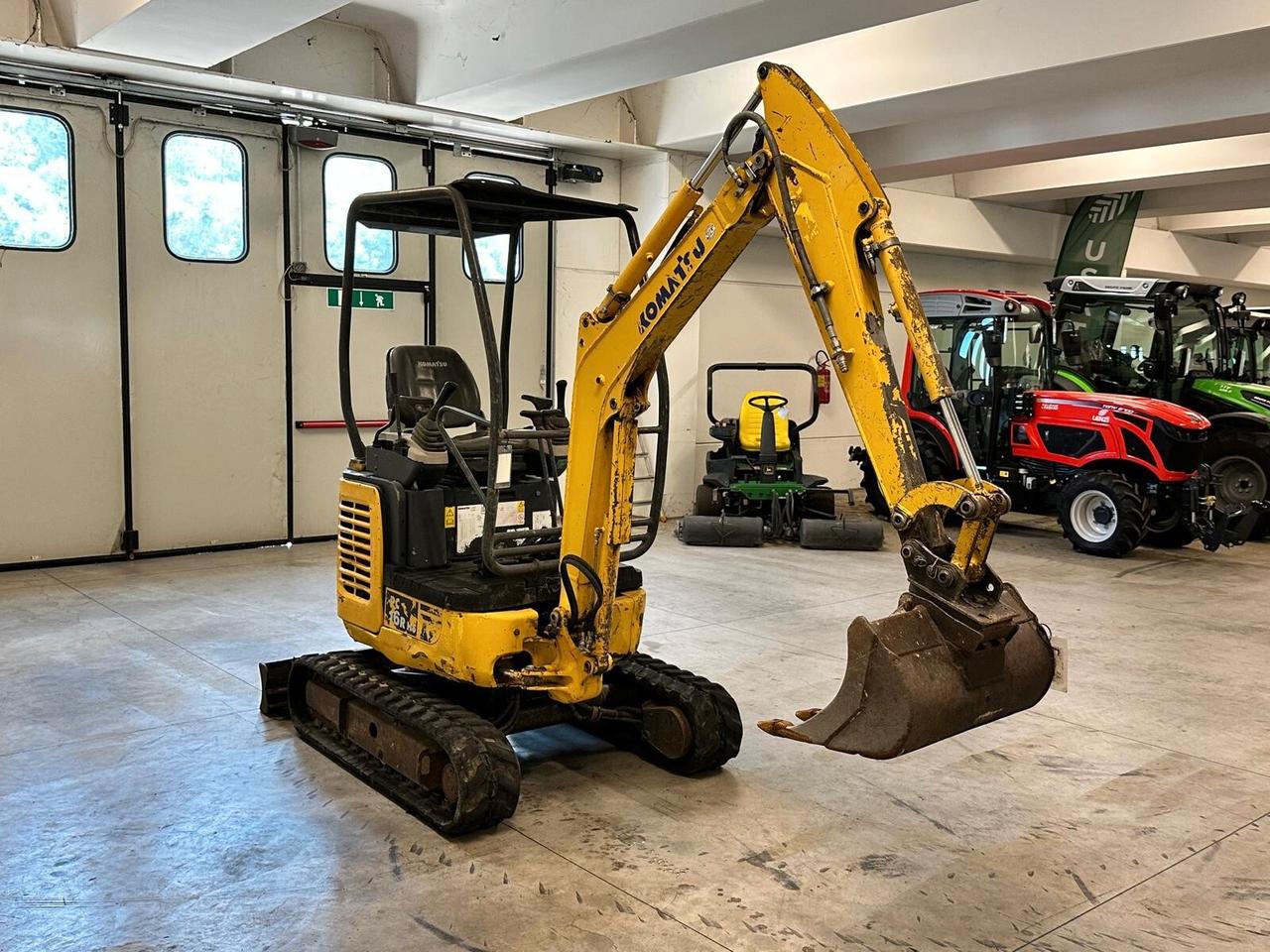 Miniescavatore Komatsu PC 16