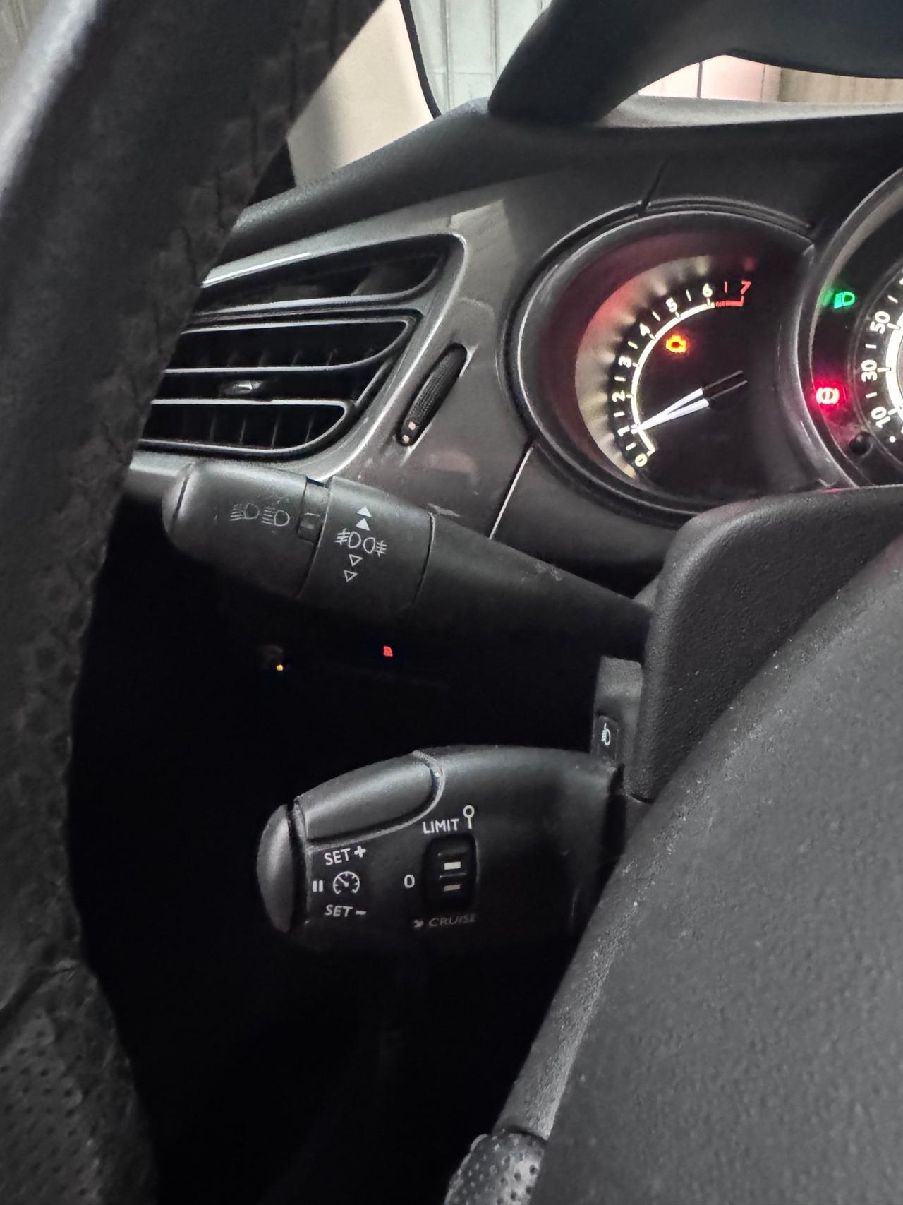 Citroen C3 1.4 VTi 95 GPL Exclusive