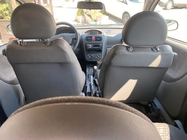 Opel Corsa 1.2i 16V cat 3 porte Comfort