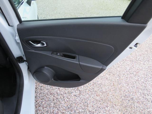 RENAULT Clio Sporter dCi 8V 75 CV Moschino Zen