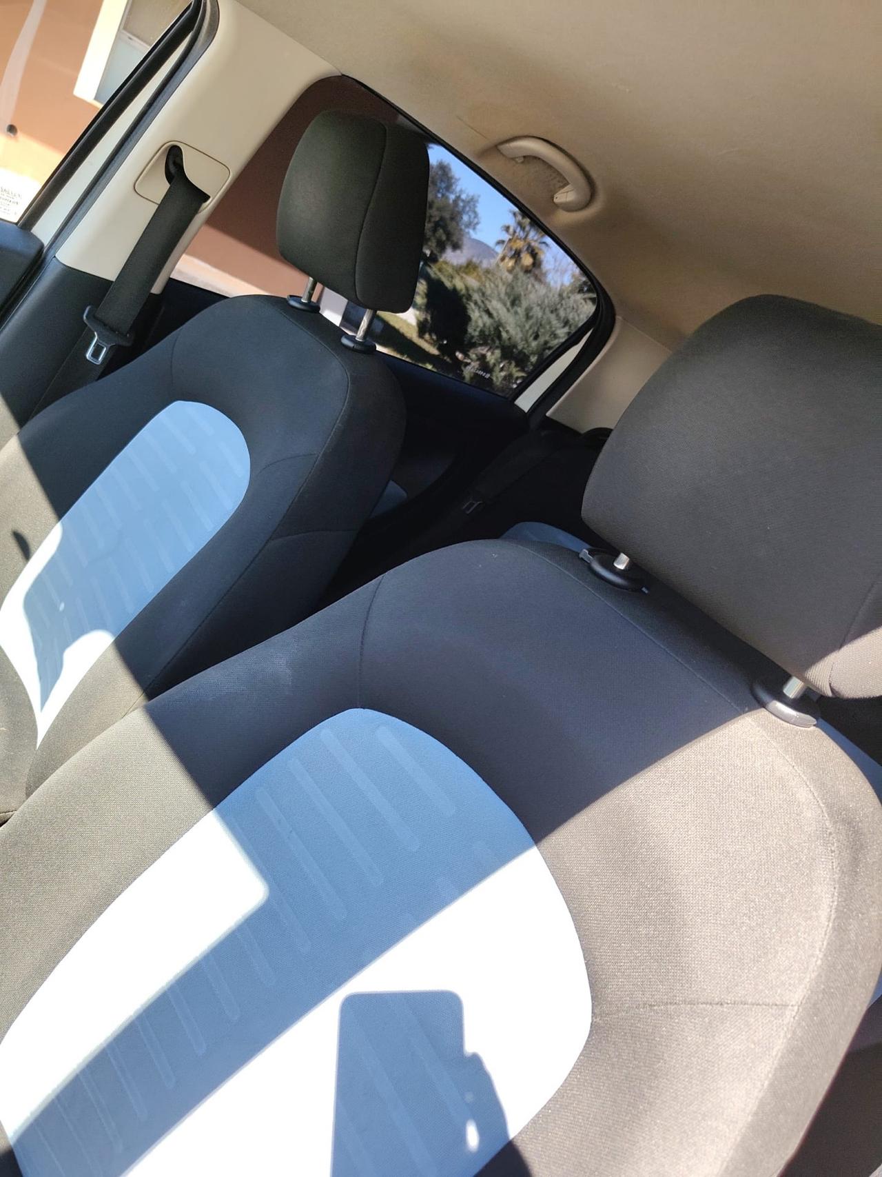 Fiat Grande Punto 1.3 MJT 75 CV 5 porte Dynamic perfetta