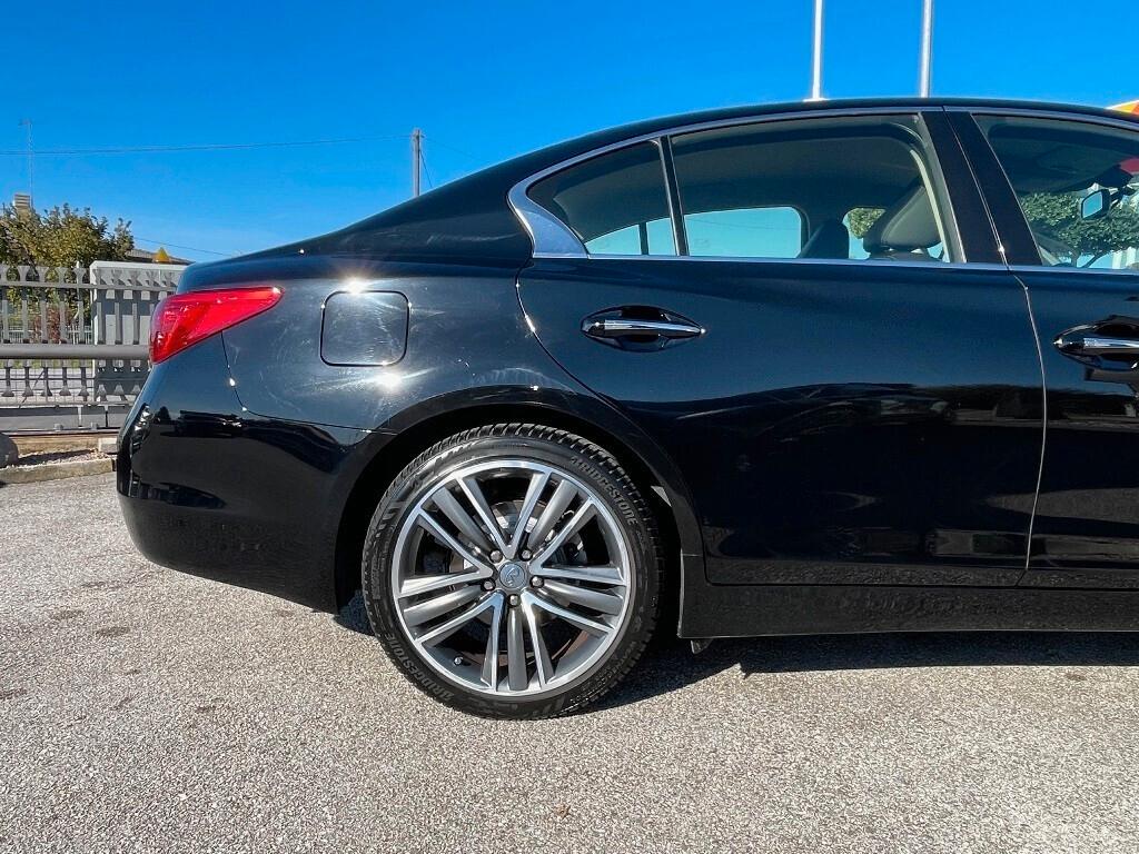 Infiniti Q50 2.2 diesel AT Sport Tech