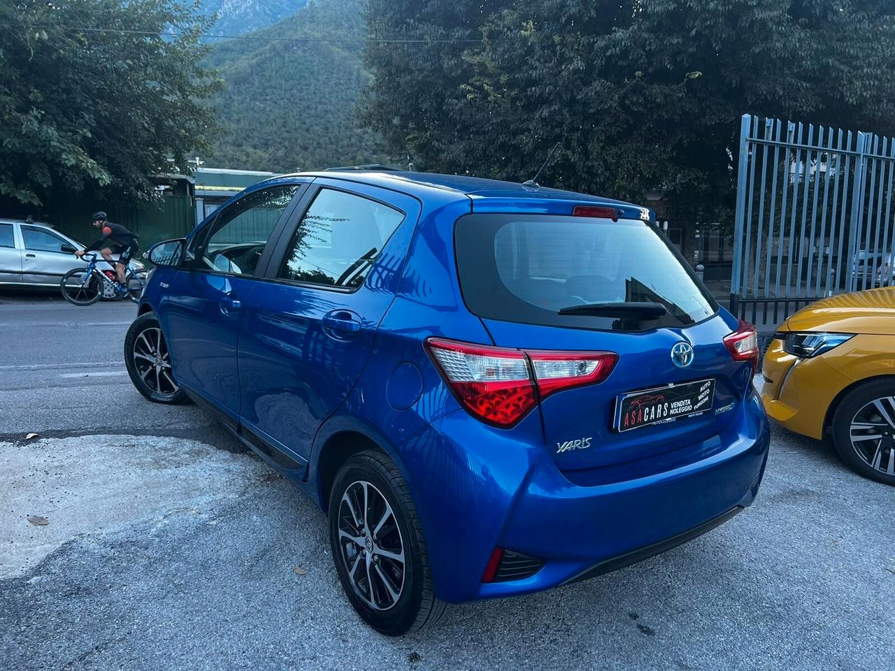 Toyota Yaris 1.5 Hybrid 5 porte Active