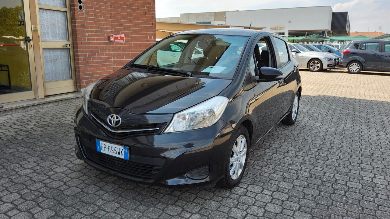 Toyota Yaris 1.0 5 porte Lounge