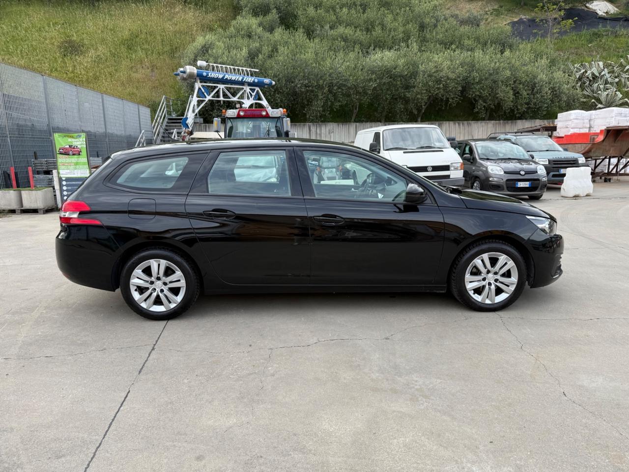 Peugeot 308 BlueHDi 130 S&S EAT8 SW Allure Pack