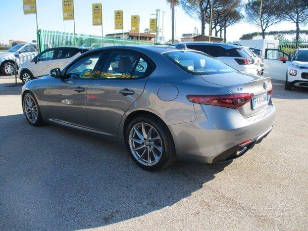 Alfa Romeo Giulia 2.2