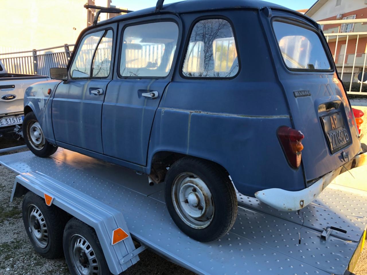 Renault R4 850cc