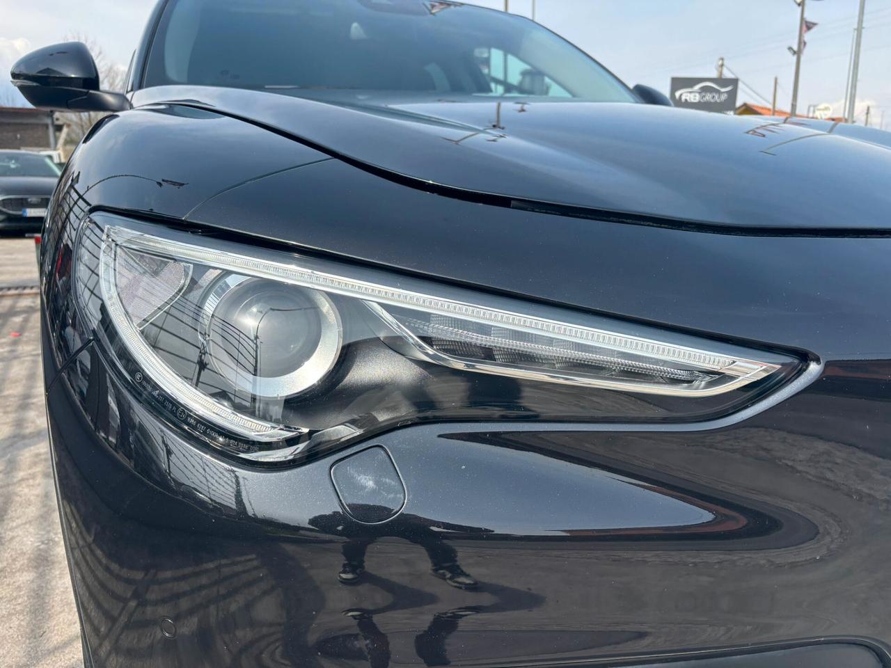 Alfa Romeo Stelvio 2.2 Turbodiesel 210 CV AT8 Q4 Super