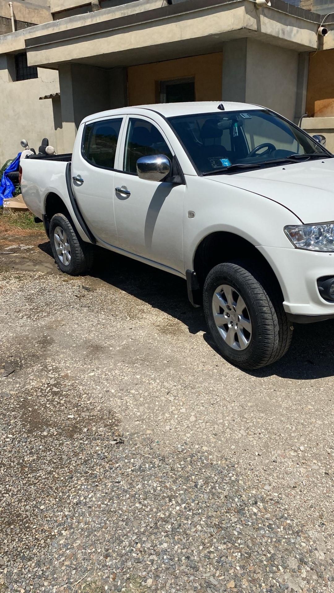 Mitsubishi L200 2.5 DI-D-136CV DC Intense DPF (100 kw)