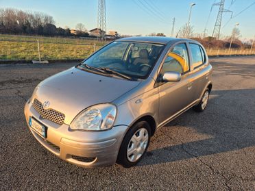 Toyota Yaris 1.0i 16V cat 5 porte Sol Neopatentato