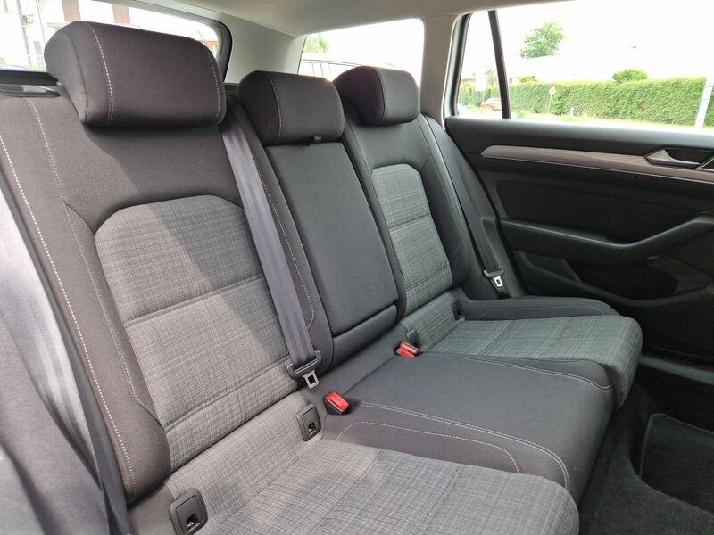 Volkswagen Passat Variant 2.0 TDI SCR EVO DSG Business BMT