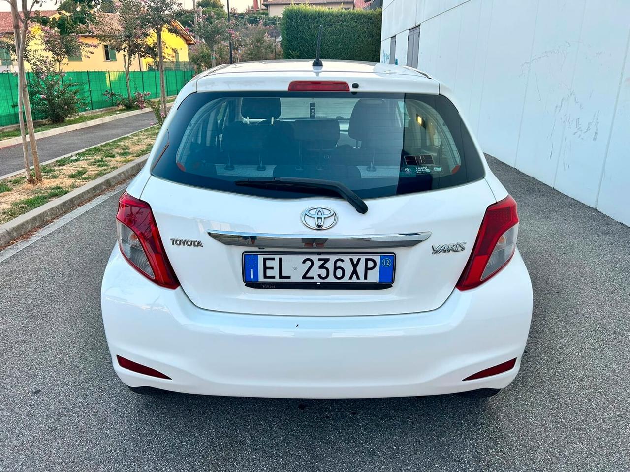 Toyota Yaris 1.3 benzina