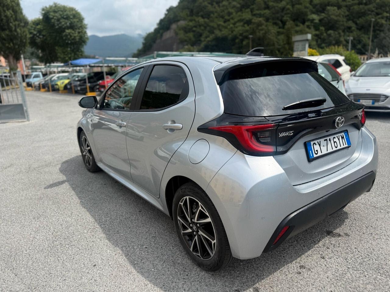 Toyota Yaris 1.5 Hybrid 5 porte Trend